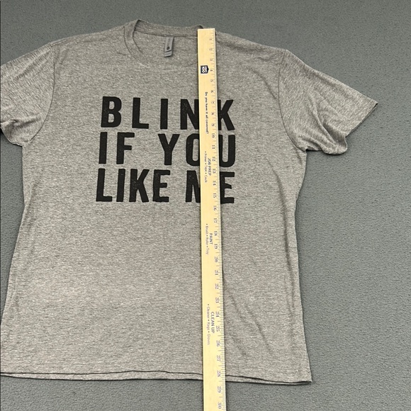 Unisex Gray Graphic T-Shirt | Size Large | “Blink Twice If You Like Me” - Picture 6 of 8